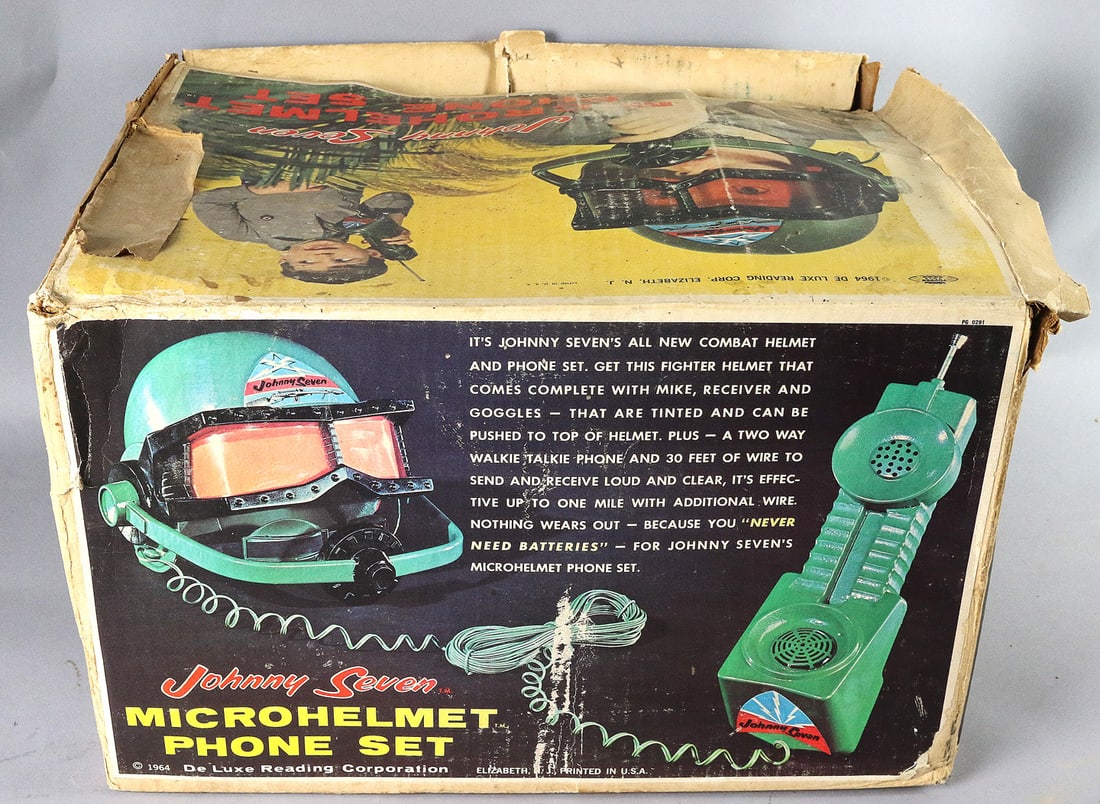 Deluxe Reading Johnny Seven Micro Helmet Phone Box: Deluxe Reading Johnny Seven Micro Helmet Phone Box