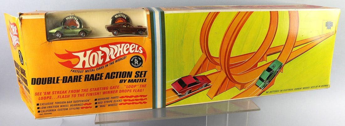 Hot Wheels Double Dare Race Action Set in Box - 16