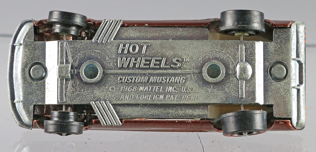 Hot Wheels Double Dare Race Action Set in Box - 7