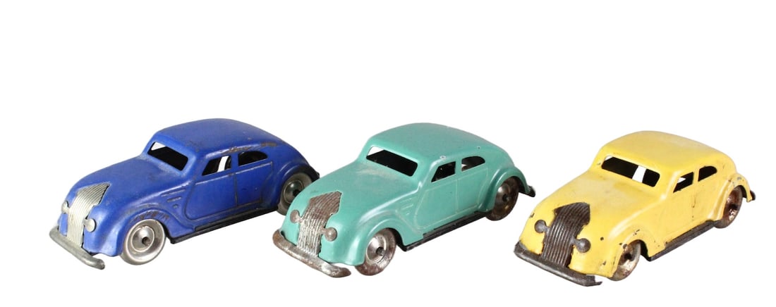 Lehmann Gnom Airflow Streamlined Cars: Lehmann Gnom Airflow Streamlined Cars No. 807. Rust on bottom of one, otherwise fine.