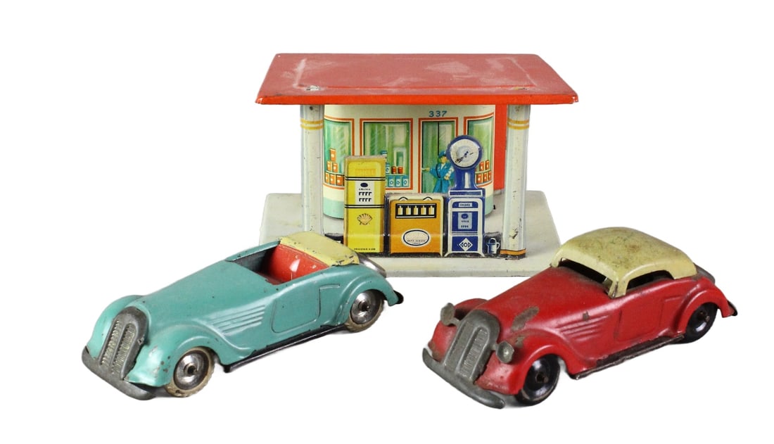 Lehmann Gnom German Tin Gnom Cars & Gas Station (1 of 5)