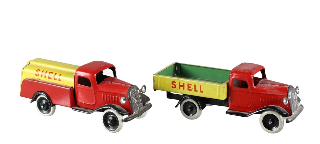 Lehmann Gnom German Tin Gnom Shell oil Trucks: Lehmann Gnom German Tin Gnom Trucks N. 814, 830 Shell tanker and dump truck in excellent condition.