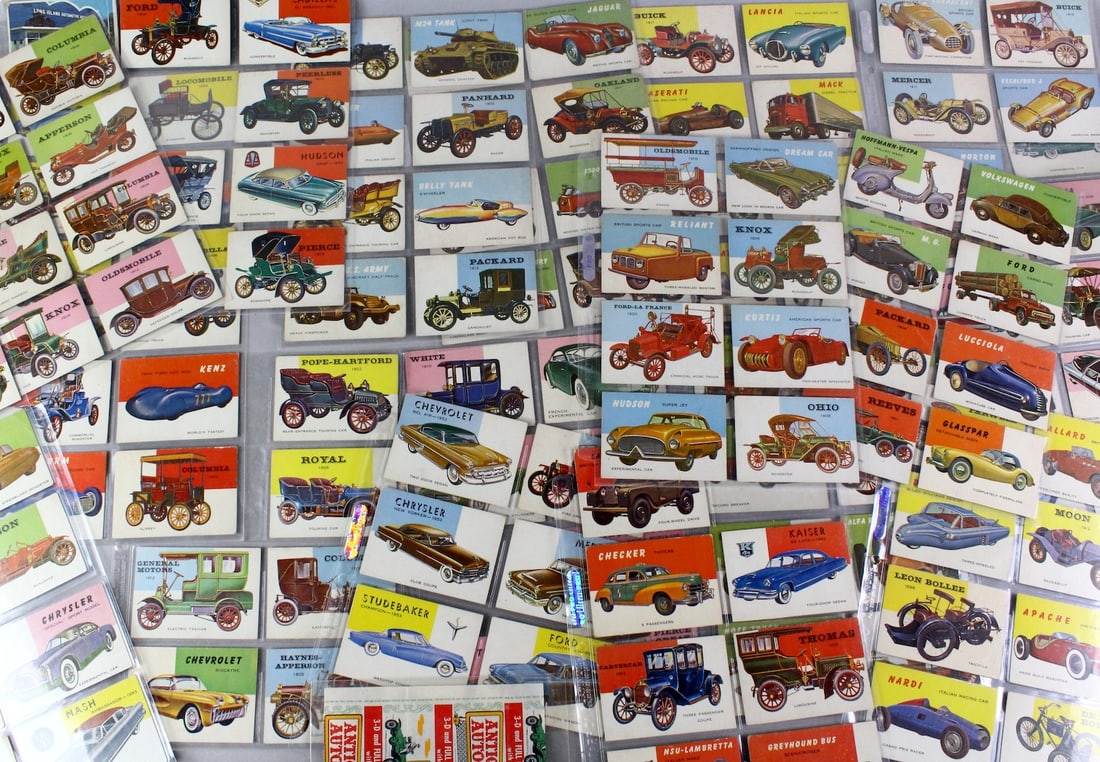 1953 Topps World on Wheels Auto Cards 137: 1953 Topps Cards Collection World on Wheels Autos 137 Cards in plastic. Comes with original pack wrap. Fine condition. Nearly complete set.