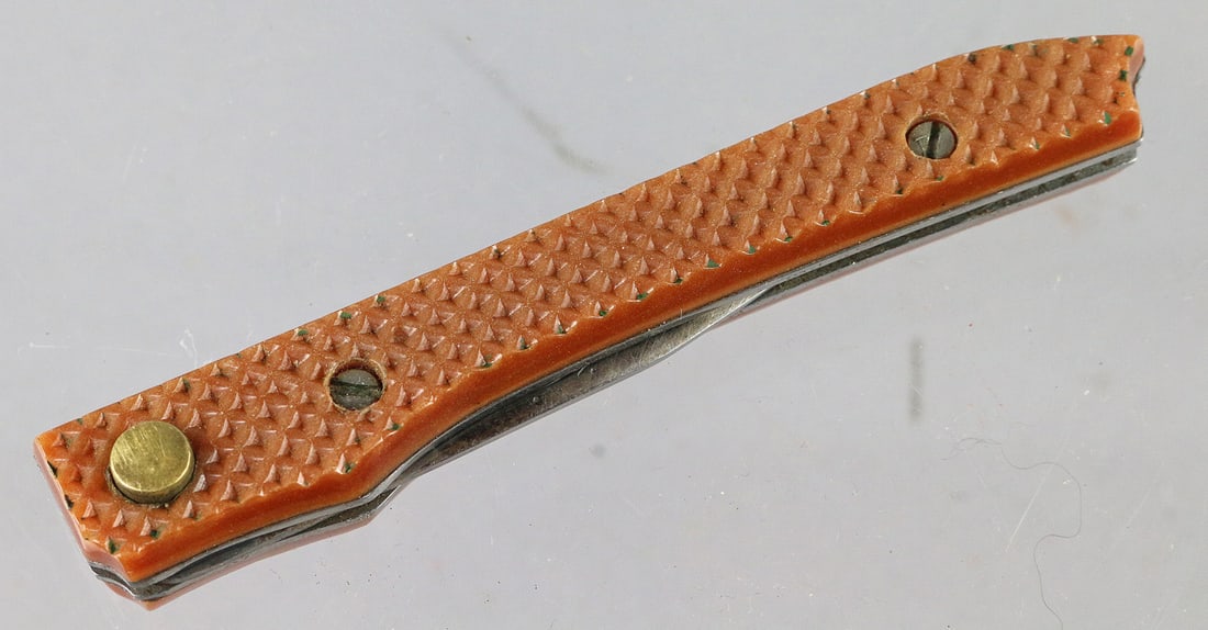 Russian Prison Auto Knife: Russian Prison Auto Knife, engraved blade, 9' open, EX snap