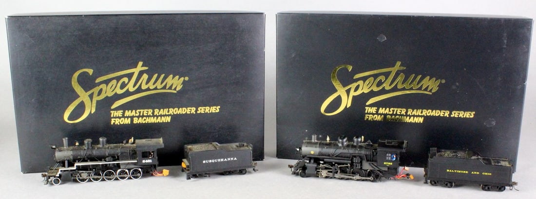 HO Spectrum 2 Locomotives in Box (1 of 5)