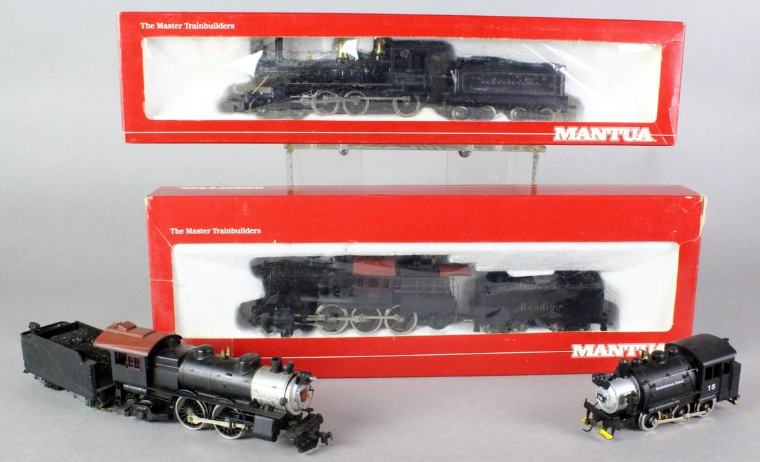 HO Mantua Camelback Reading & PRR Engine in Box &2: HO Mantua Pacific Camelback Reading #278 & PRR #6013 Engines in Box and 2 extra Mantua engines as is.