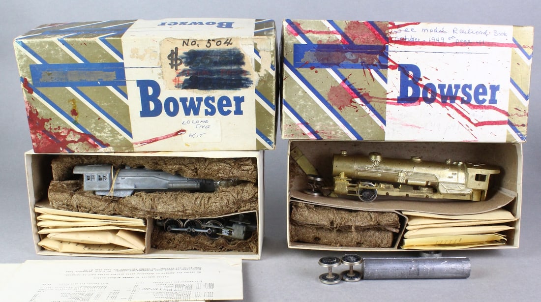 2 Unbuilt Bowser Engines in Box c.1940s Brass (1 of 3)