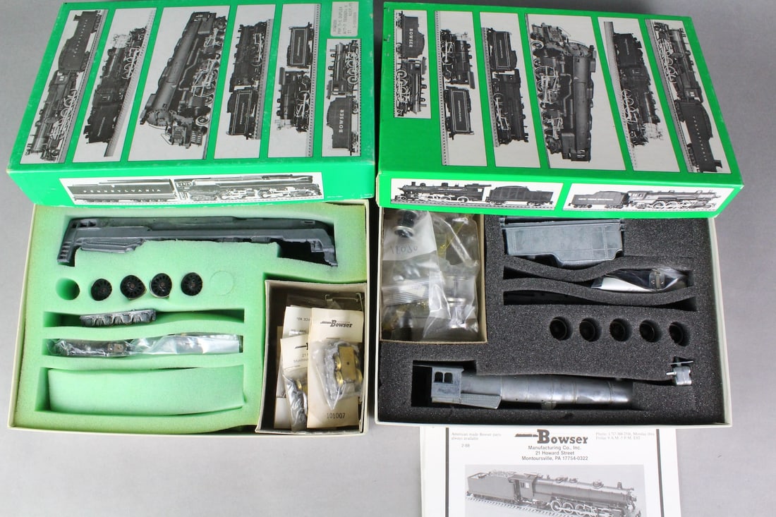HO Never Built Bowser Locomotive Kits in Box (1 of 3)