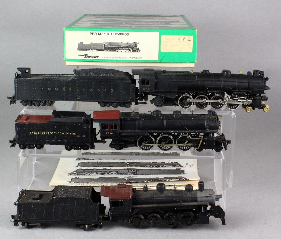 HO Diecast Bowser/Kit Locomotives & Box (1 of 3)