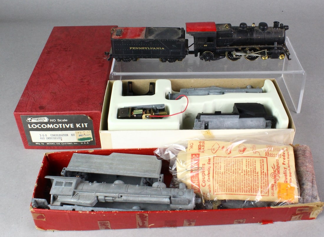 HO Roundhouse Locomotive Kit & PRR Engine (1 of 3)