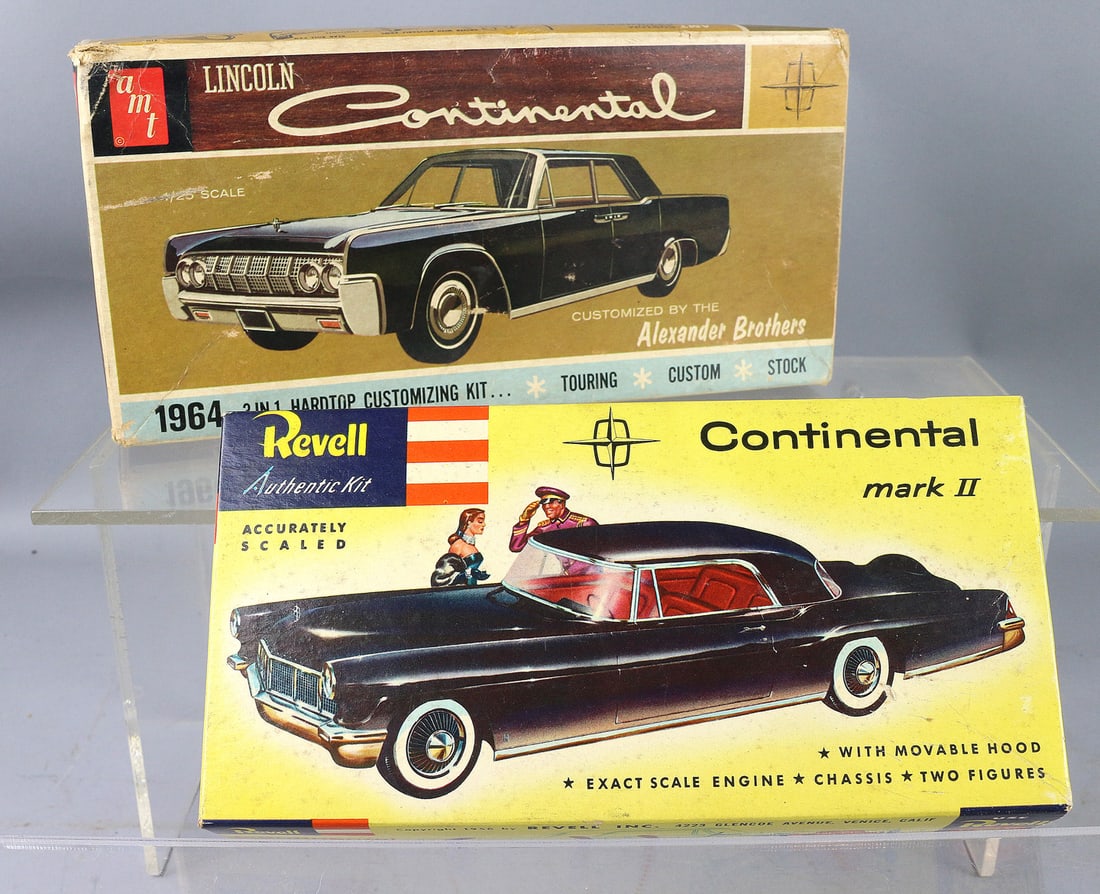 AMT Revell Lincoln Continenetal Lot: AMT Revell Lincoln Continenetal Lot, unbuilt