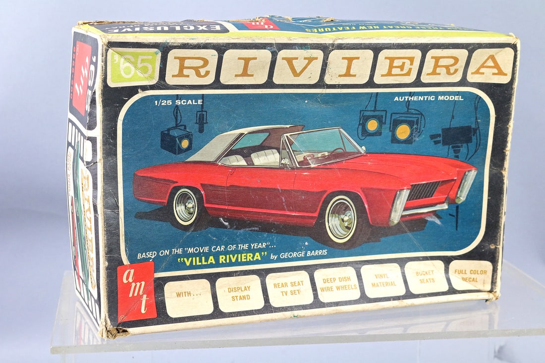 AMT 65 Buick Riviera Model (1 of 2)