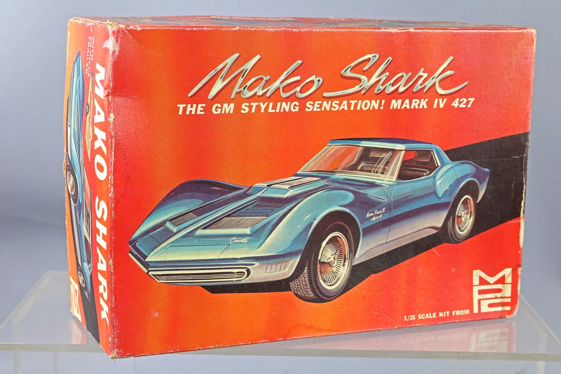MPC Chevy Mako Shark Corvette Model (1 of 2)