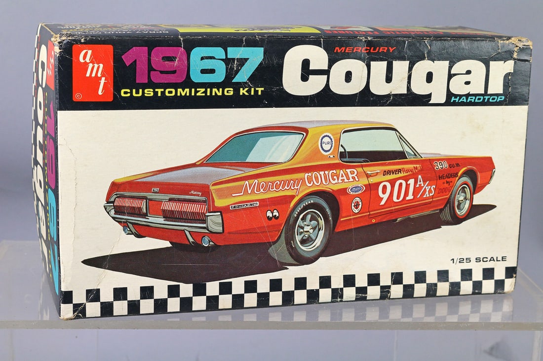 AMT 67 Mercury Cougar Model (1 of 2)