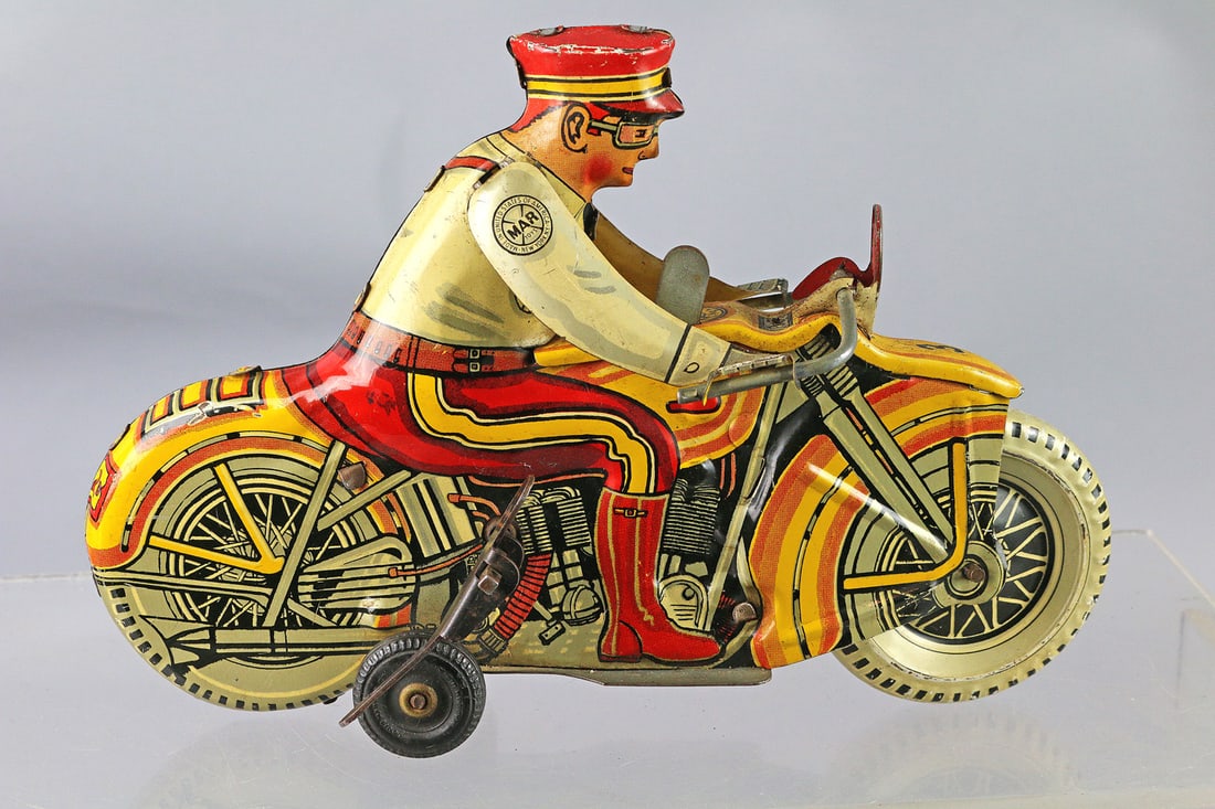 Marx Cycle Cop Tin Litho 1930s (1 of 3)