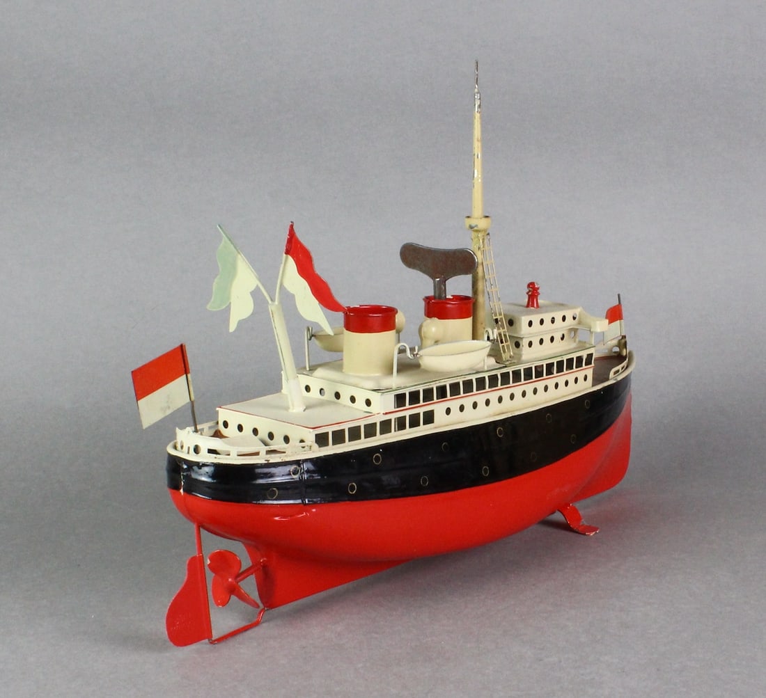 Fleischmann German Ocean Liner Ship In Box - 4