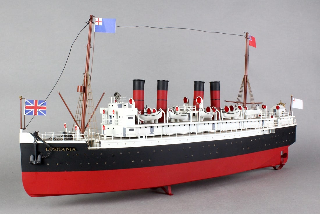 Marklin Lusitania Large Ocean Liner Ship (1 of 6)
