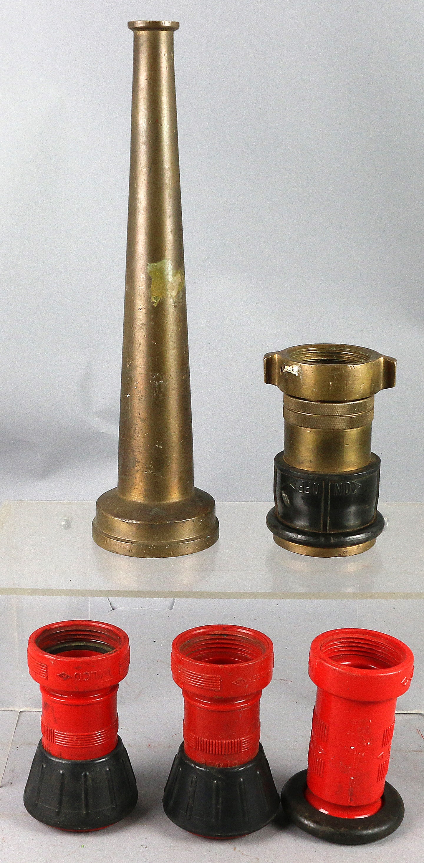 Brass Fire Hose Nozzle w Fittings: Brass Fire Hose Nozzle w Fittings5,112 inches