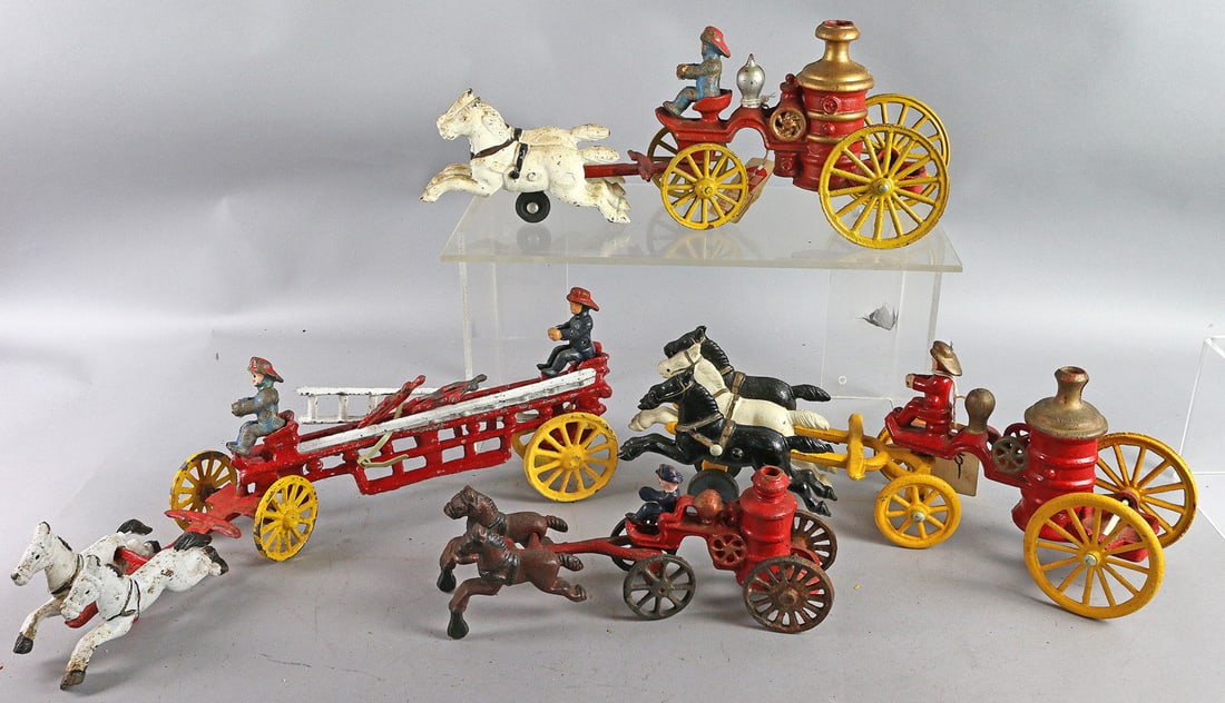 Cast Iron Fire Pumper Toy Lot (1 of 2)