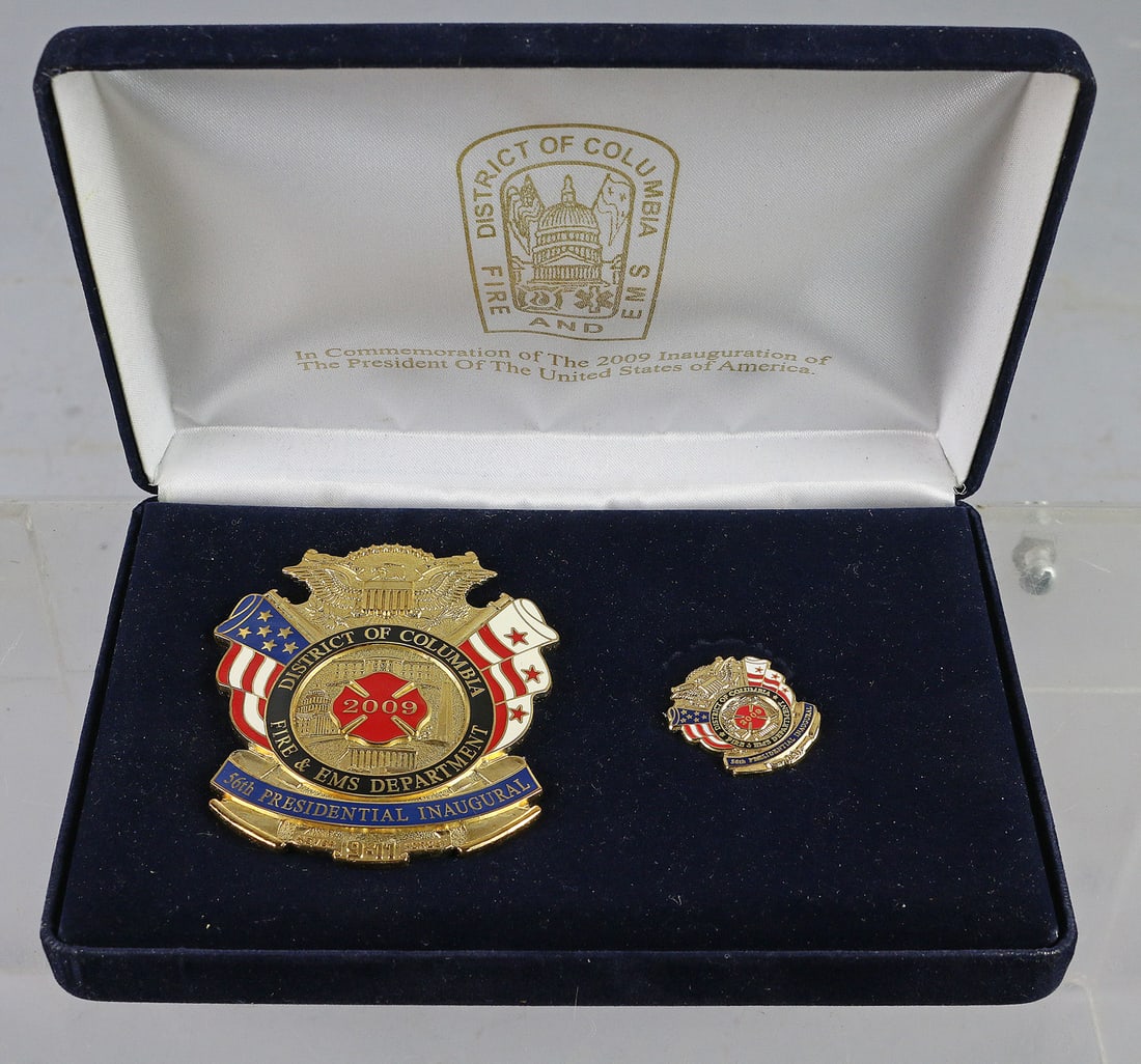 DC Fire EMS 2009 Comm Badge Set in Box: Box Set Washington DC, District of Columbia Fire EMS. 2009 Comm Badge Set in Box from President Obama's 2009 Inauguration.