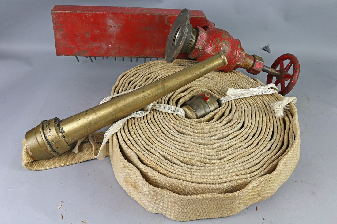1920s 1.5 Powhatan Brass Fire Nozzle and Hose (1 of 3)