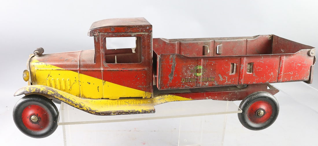 Buddy L Dump Truck 1920s (1 of 3)