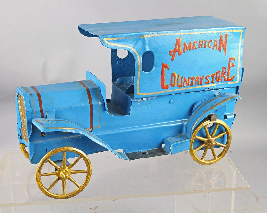Dayton/Clark Delivery Truck Restored: Dayton/Clark Hill cliimber Delivery Truck Restored, 14 inches with driver.