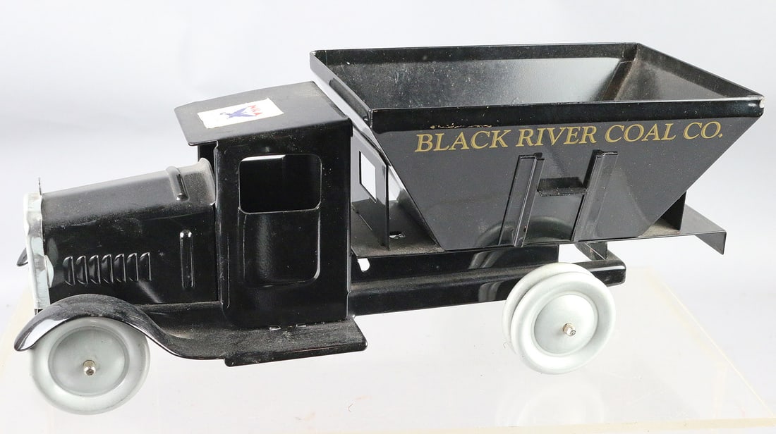 Metalcraft Reproduction Black River Coal Co Truck (1 of 2)
