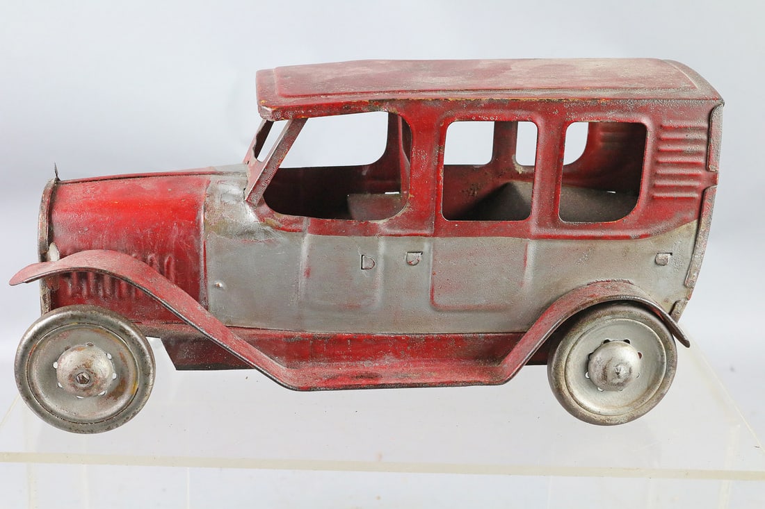 Dayton Limousine Pressed Steel Orig Paint (1 of 4)