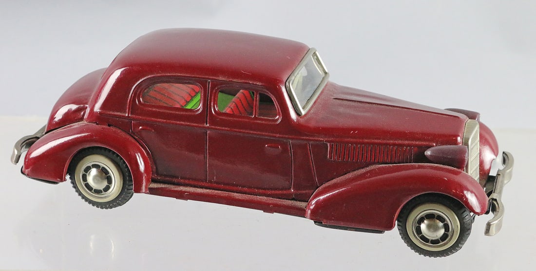 Japan 1935 Chrysler Tin Litho Friction Car (1 of 3)
