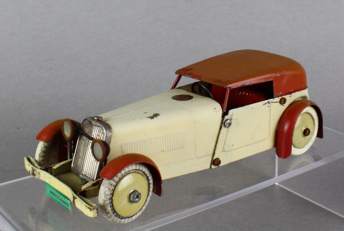 1930s Meccano Clockwork Wind Coupe (1 of 4)