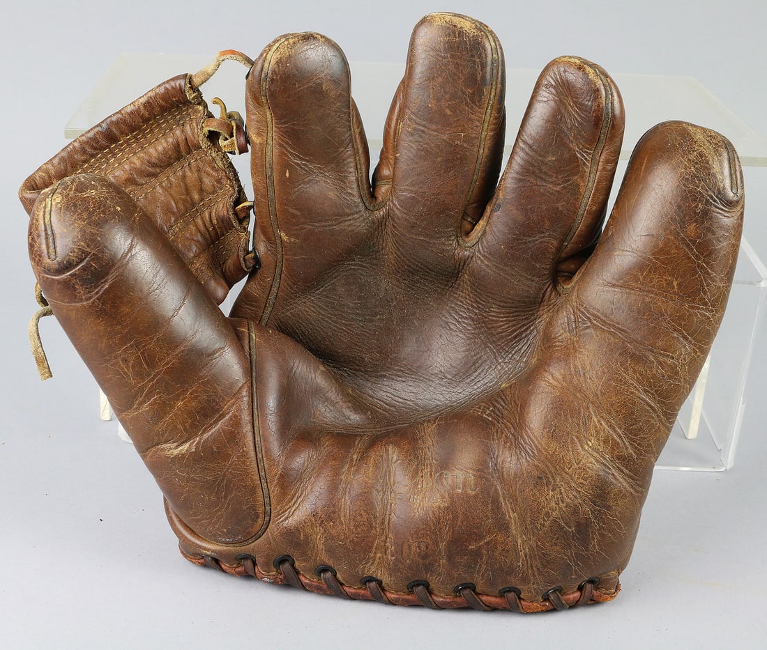 Wilson 41 Dodgers Baseball Glove Barney ?: Wilson 41 Dodgers Baseball Glove Barney ?