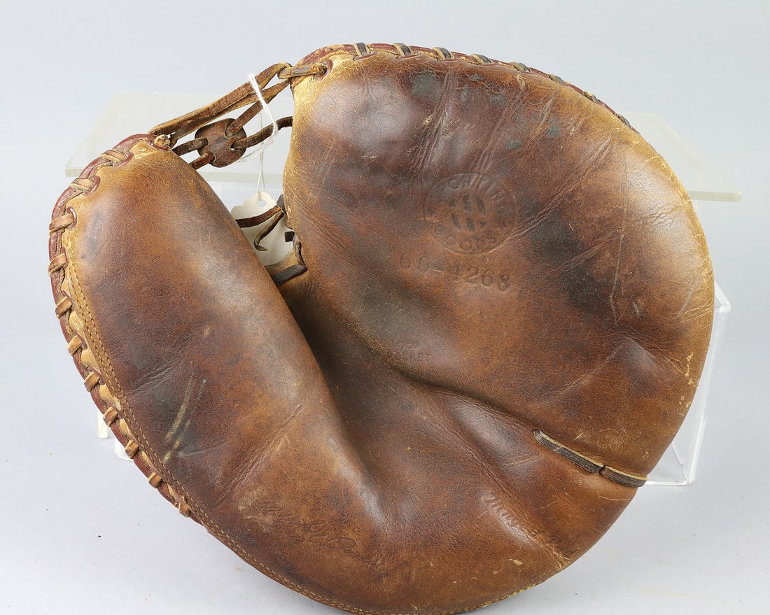 Mickey Owens 41 Dodgers Baseball Glove: Mickey Owens 41 Dodgers Baseball Glove