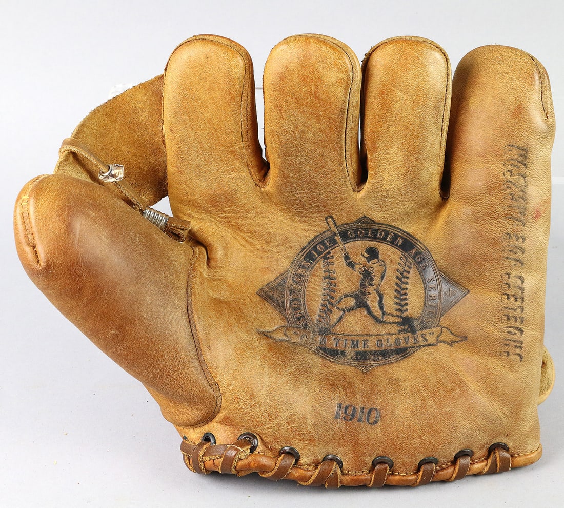 Shoeless Joe Jackson Old Time Gloves Repro: Shoeless Joe Jackson Old Time Gloves Repro