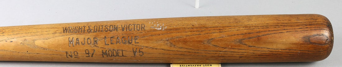 Ditson-Victor Baseball Bat Major League No 97 V5: Ditson-Victor Baseball Bat Major League No 97 V5, EX