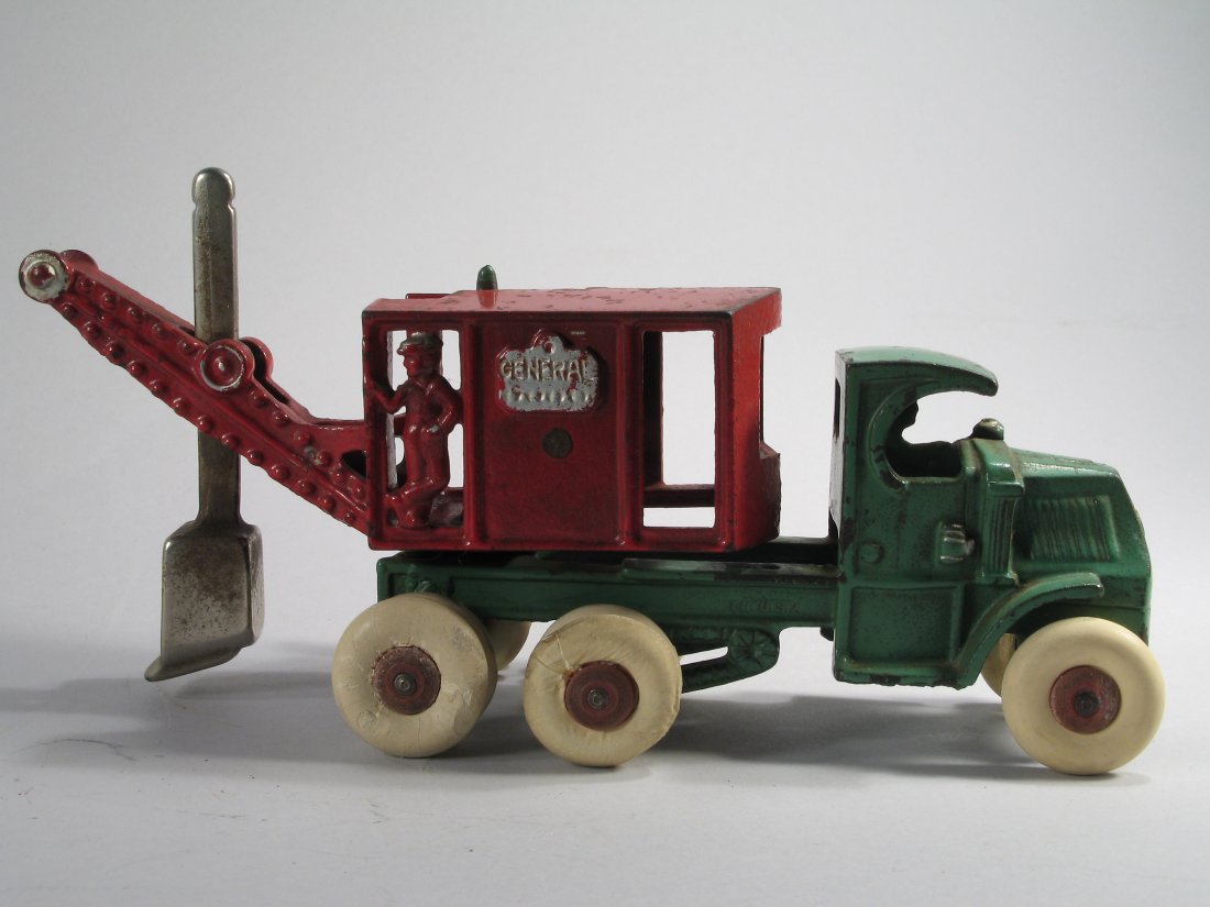 Hubley General Mack Cast Iron Steam Shovel Truck: Hubley General Mack Cast Iron Steam Shovel Truck, 7' long, nickel parts, nice.
