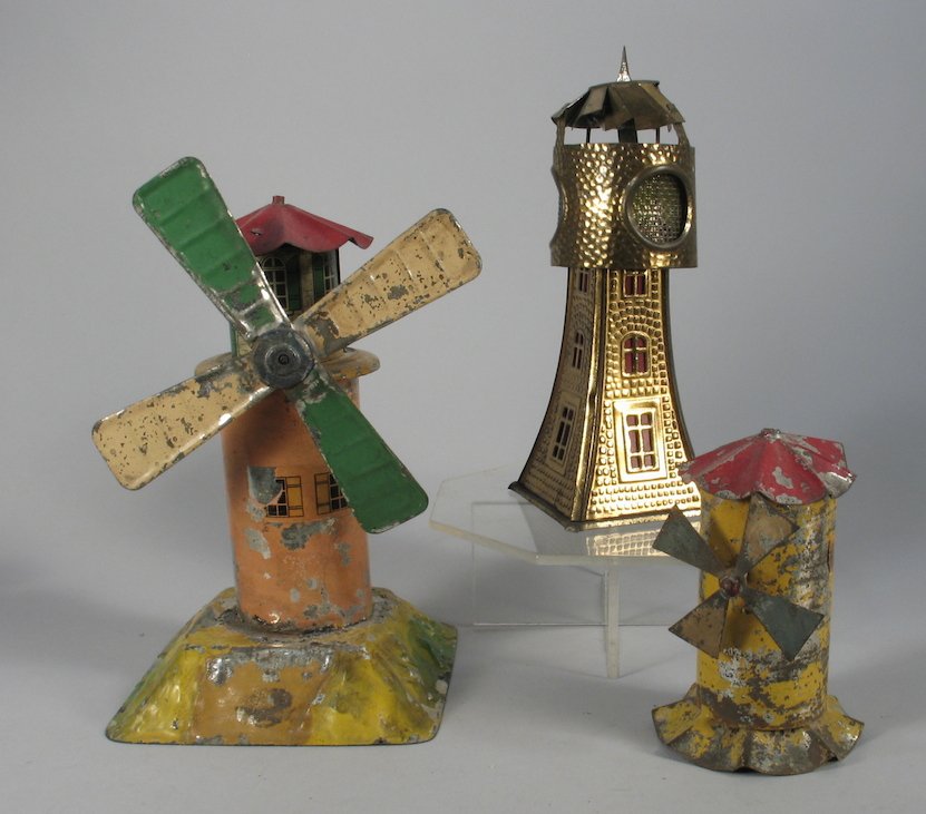 Bing & German Tin Windmills: 3 Tin German Windmills 5-7 inches tall. **Update base loose on tallest one.