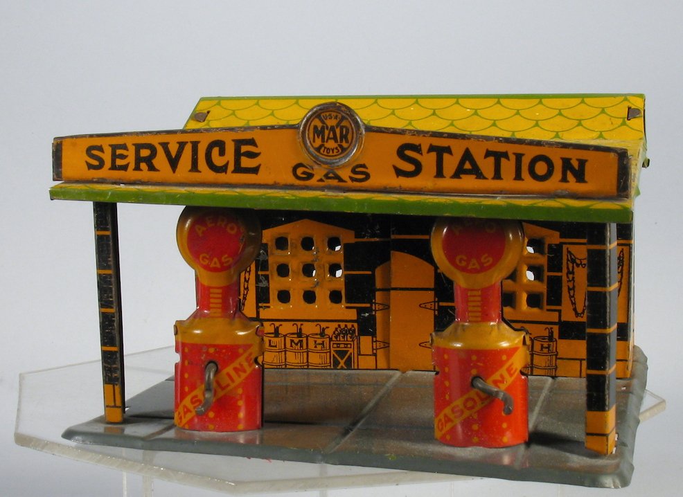 1930 Marx Tin Service Station (1 of 3)