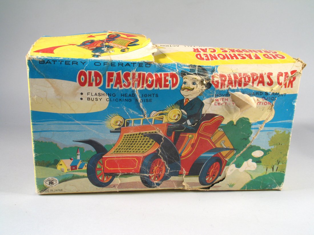 TM Old Fashion Grandpa Car Tin Japan Batt Op (1 of 3)
