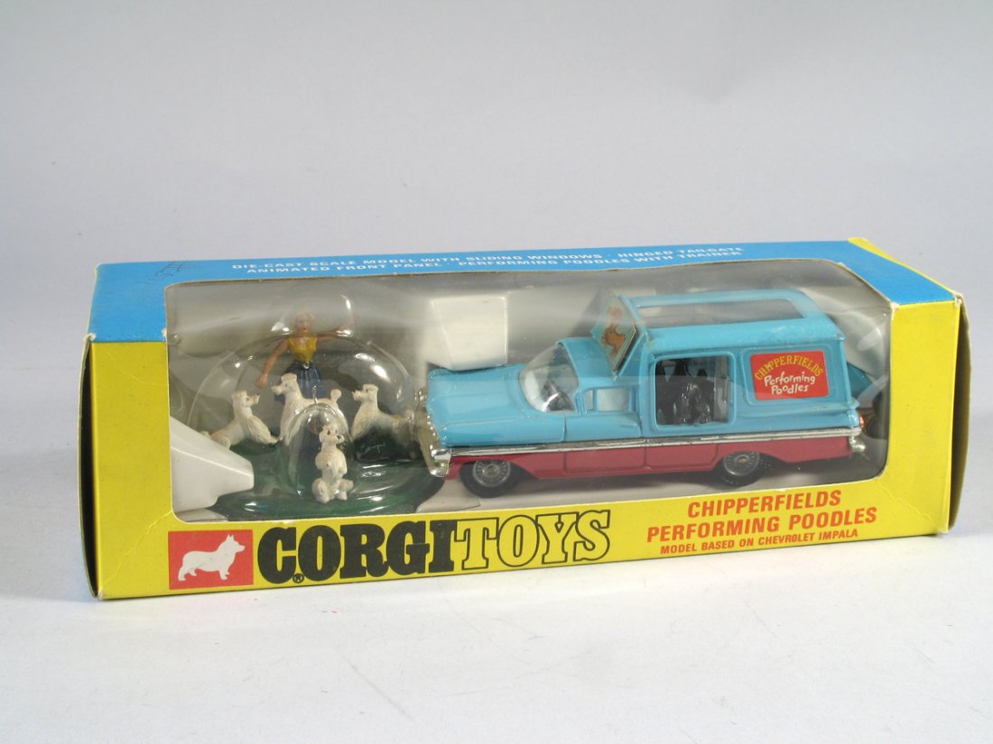 Corgis Chipperfields Performing Poodles Truck (1 of 2)