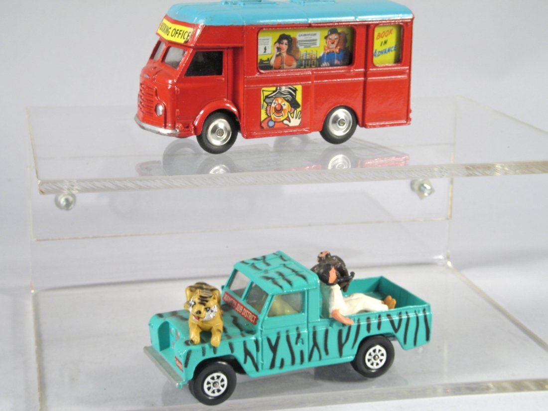 Corgi Chipperfields Mobile Booking Office Safari L (1 of 3)