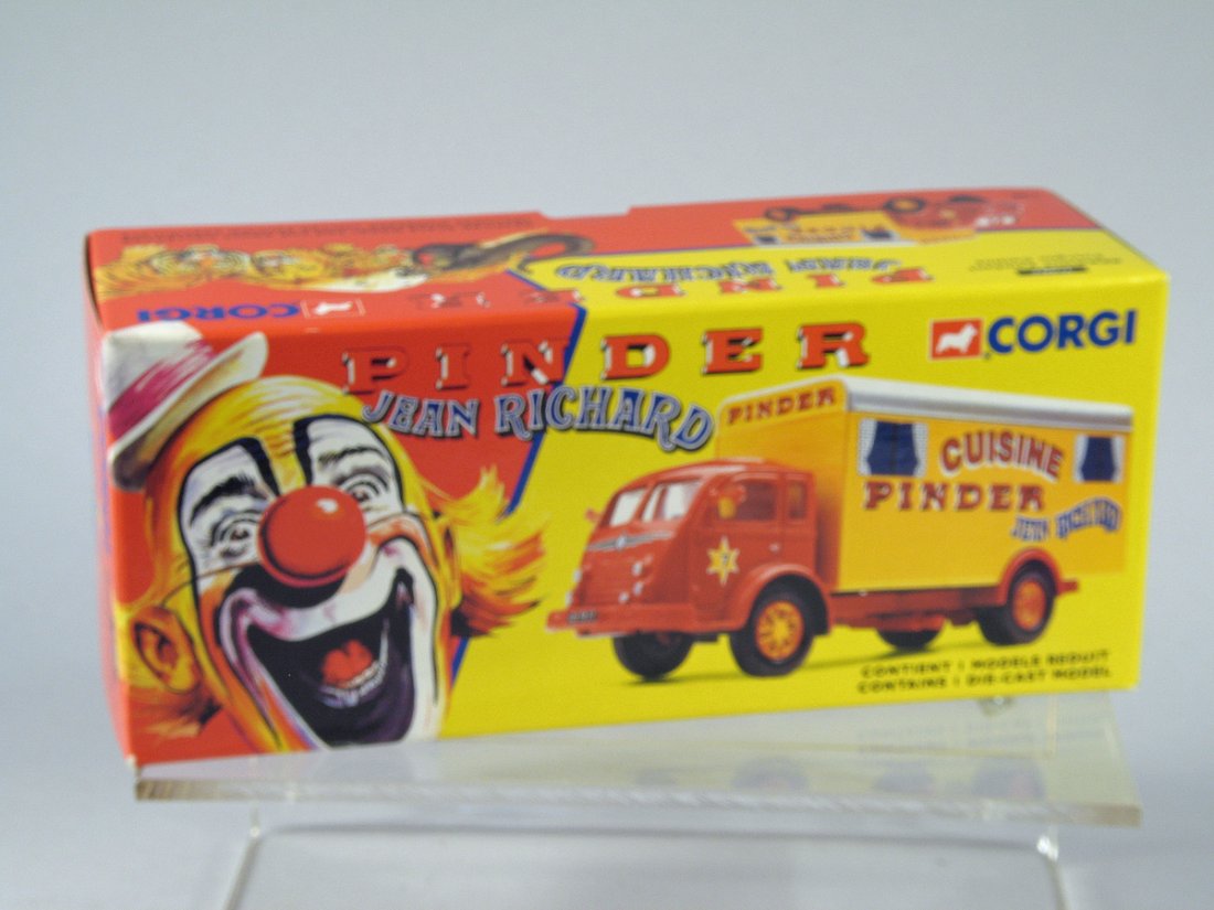 Corgi Pinder Jean Richad Circus Cuisine Truck NOS (1 of 2)
