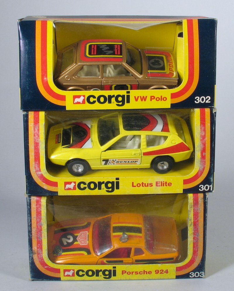 Corgi Cars Mint in Box (1 of 3)