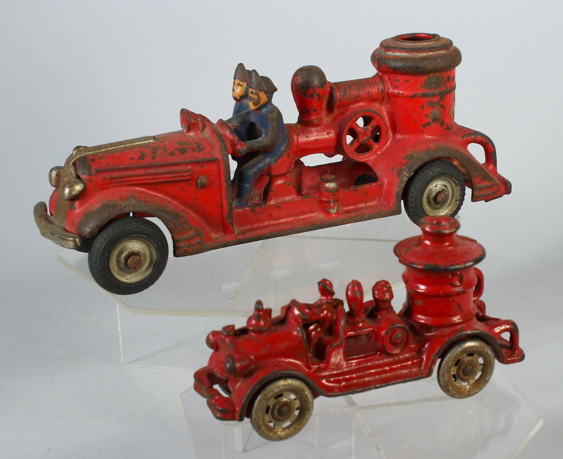 Arcade Cast Iron Pumper & Hubley Pumper Fire Truck (1 of 2)