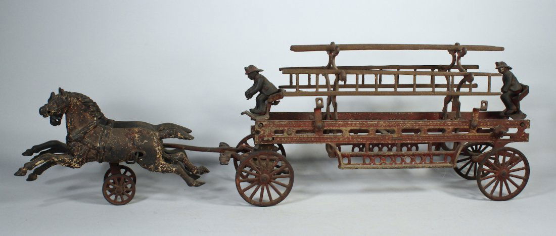 Hubley Large Hook & Ladder Horse Drawn Wagon (1 of 2)