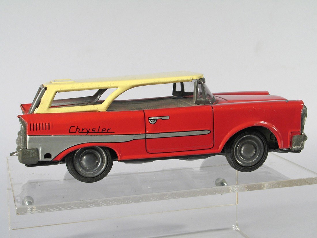 Chrysler Tin Litho Friction Station Wagon Japan (1 of 3)