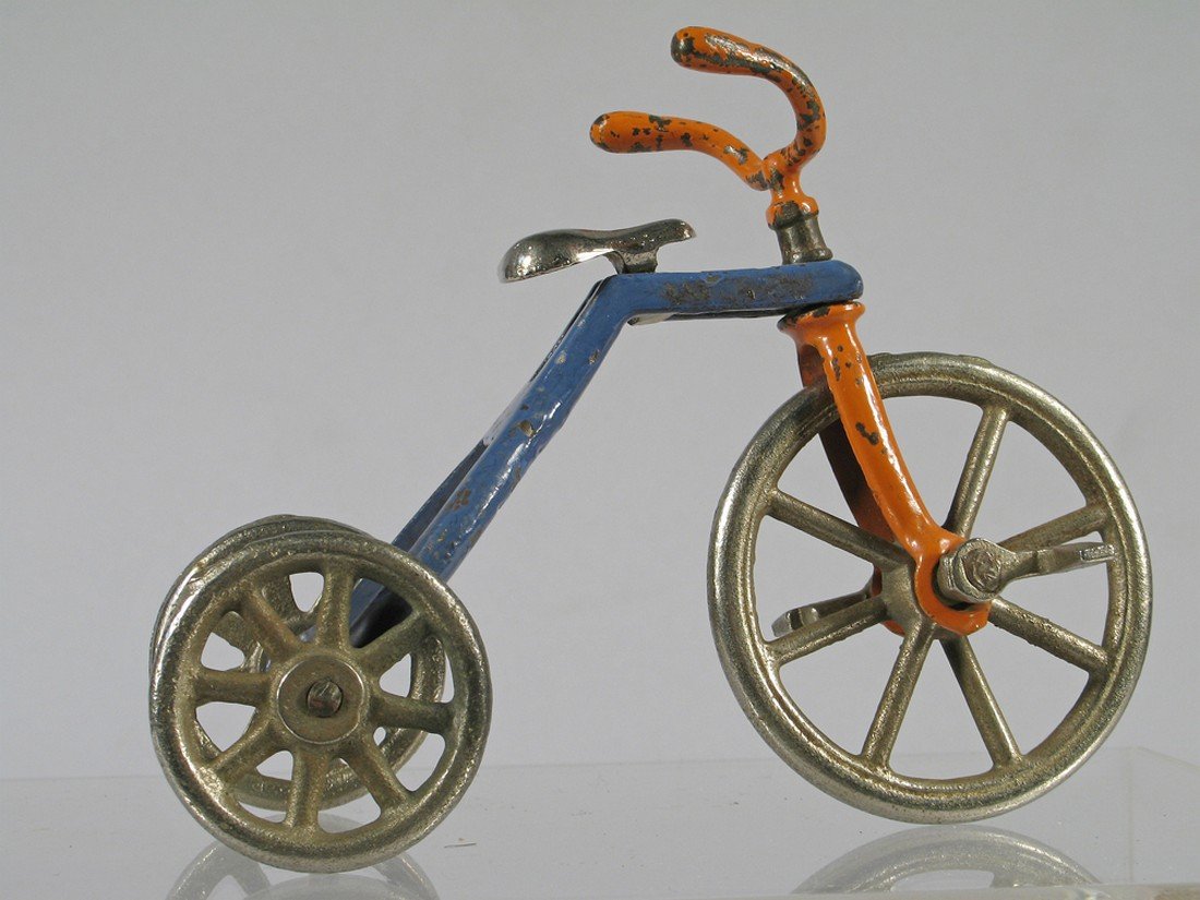 Kilgore Cast Iron Nickel Trike (1 of 3)