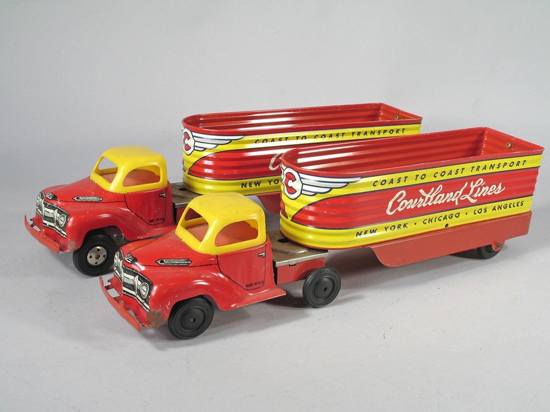 Courtland  Lines Truck Lot (1 of 2)