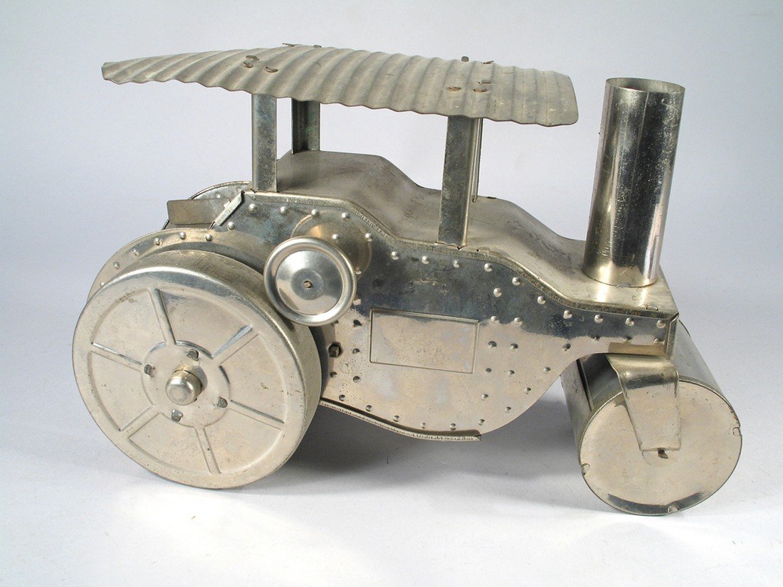 Marx Tractor Large Tin: Marx Tractor Large Tin, 11 inches Wind Up