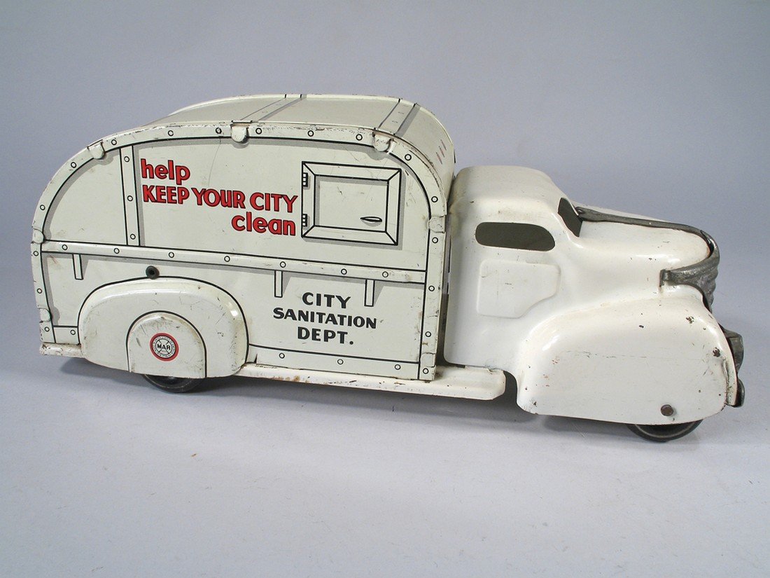 Marx City Sanitation Truck Pressed Steel (1 of 3)